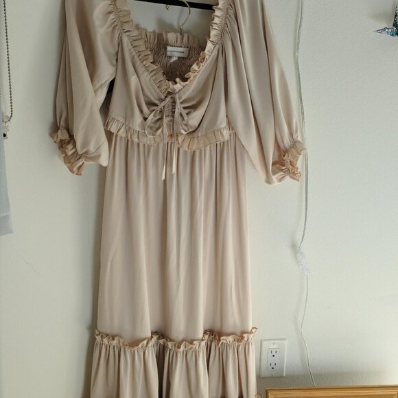 OVERTHESEA Off-Shoulder Crop Top and Maxi Skirt Beige Set - Picture 9 of 11